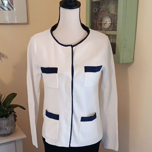 Winser London Elegant White Sweater/Jacket with Navy Accents. Preppy. Nautical. - Picture 2 of 10